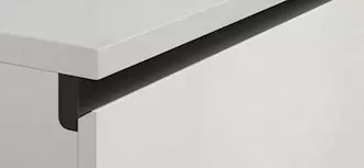 Flat throat with diagonal handle